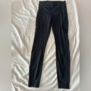 Lululemon Fast and Free 28 inch leggings black!
